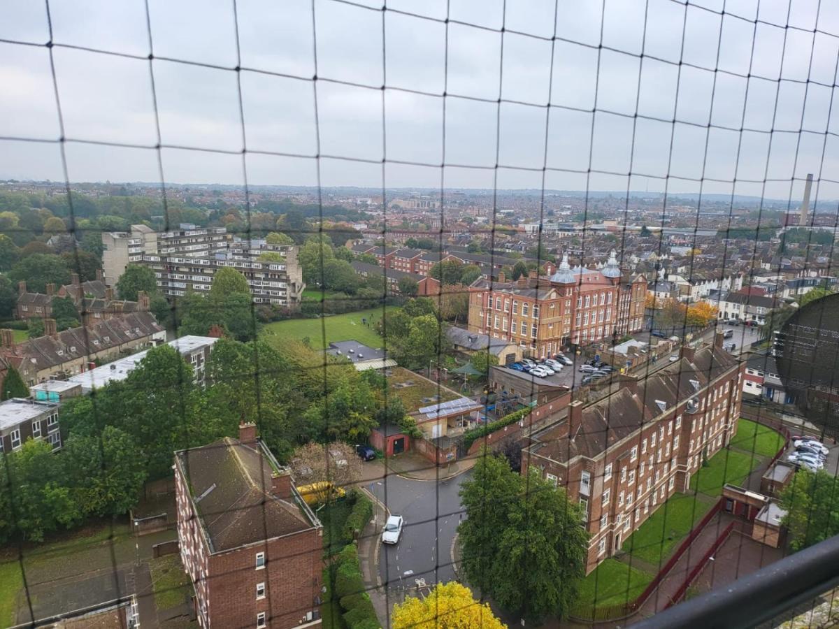 Double Room In A Cosy Flat In Tooting London Exterior photo